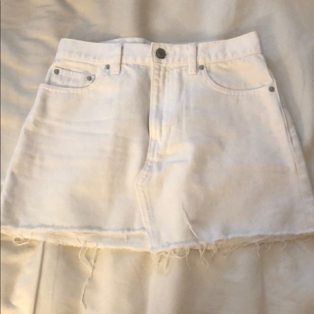 Aritzia TNA TESTANI White Jean Mini Skirt